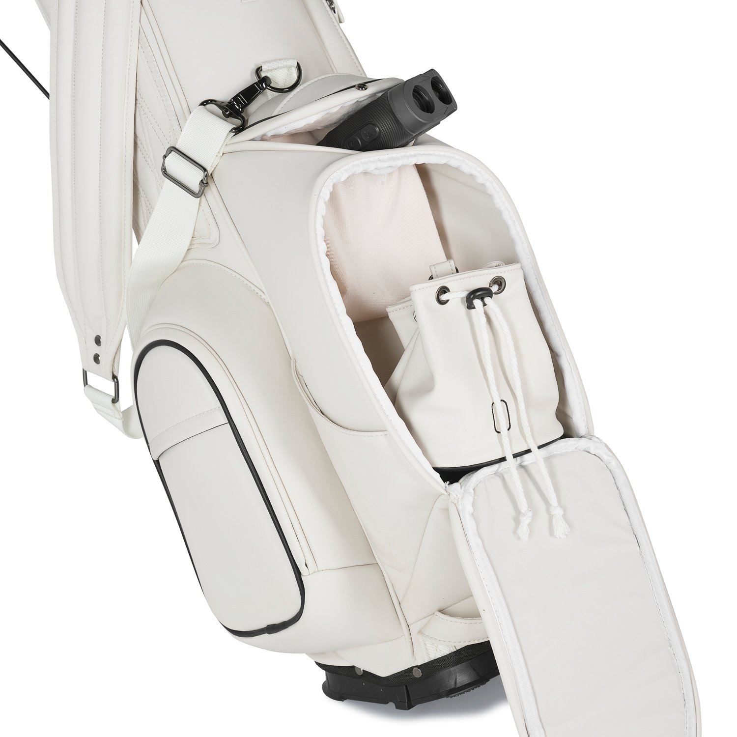 Cornelli golf bag made out of leather with magnetic pockets and golf ball pouch