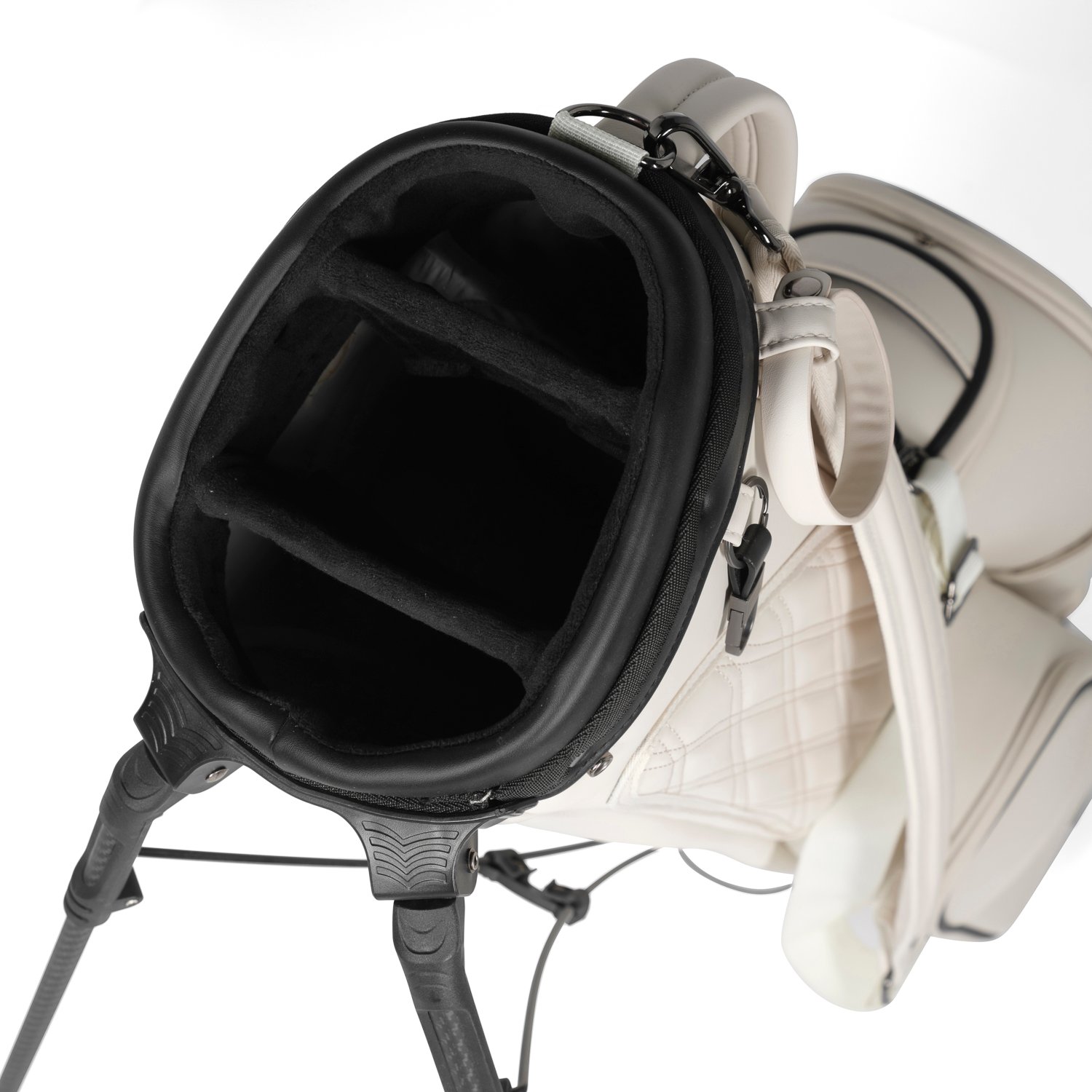 Cornelli Off-white golf bag close up shot of the 3-way top with fully enclosed dividers and quilted panel view